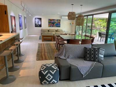 Excepcional Ap. Barra Tijuca – 4 Suites e Ofurô