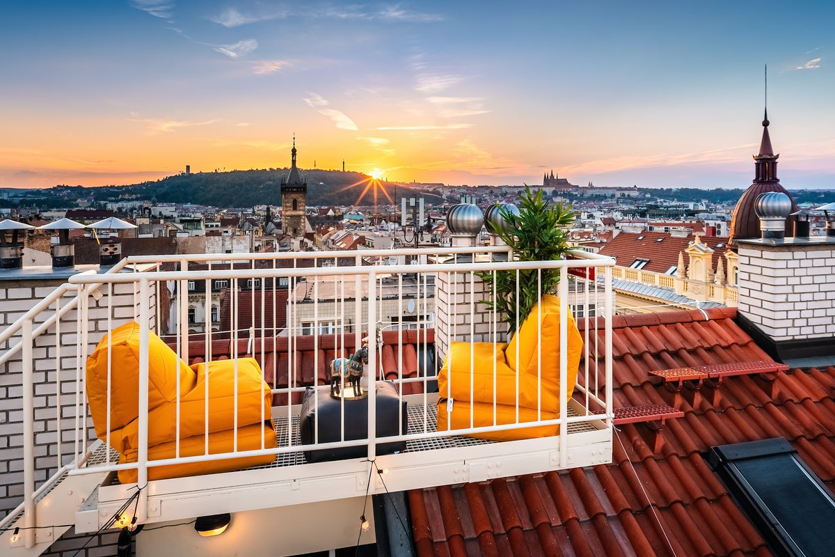 4BR + 3,5Ba 270m² Sunset Crown Penthouse | Terrace