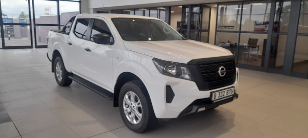 NISSAN NAVARA 2.5DDTI SE PLUS  for Sale in South Africa