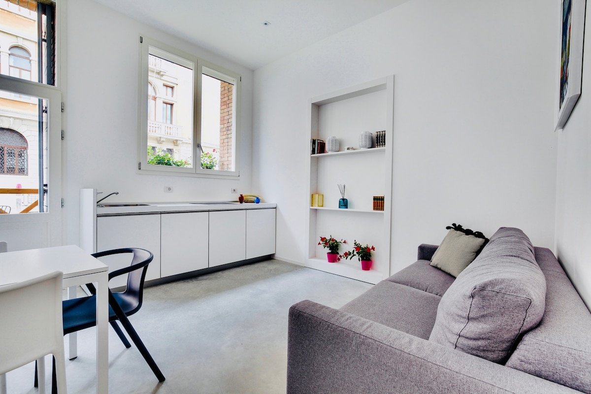 Terrace Luxury Loft, for 6 people gallery image 3