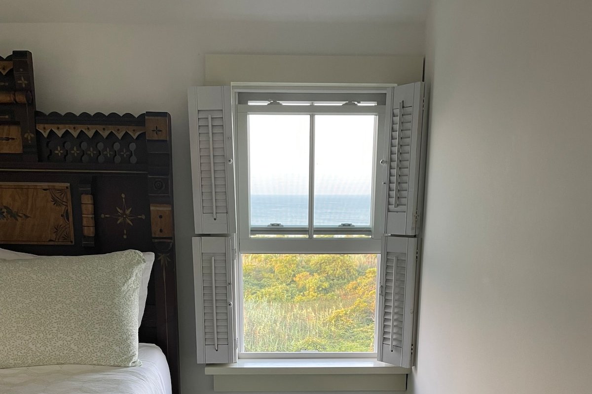 Sea Breeze Inlet Cottage, 2 Room Suite gallery image 5