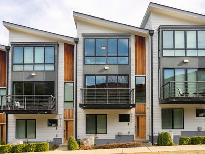 *2 New Homes!* Serene & Entertaining+Arcade game!