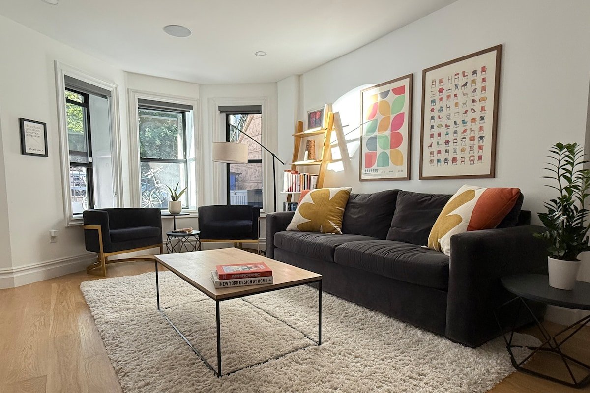 Chic Space in Amazing Neighborhood gallery image 2