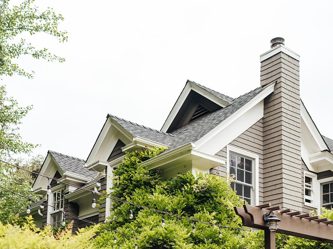 Cozy Farm House on 10 acres, 18 guests, hot tub gallery image 3