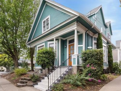 Elegant Nob Hill Victorian