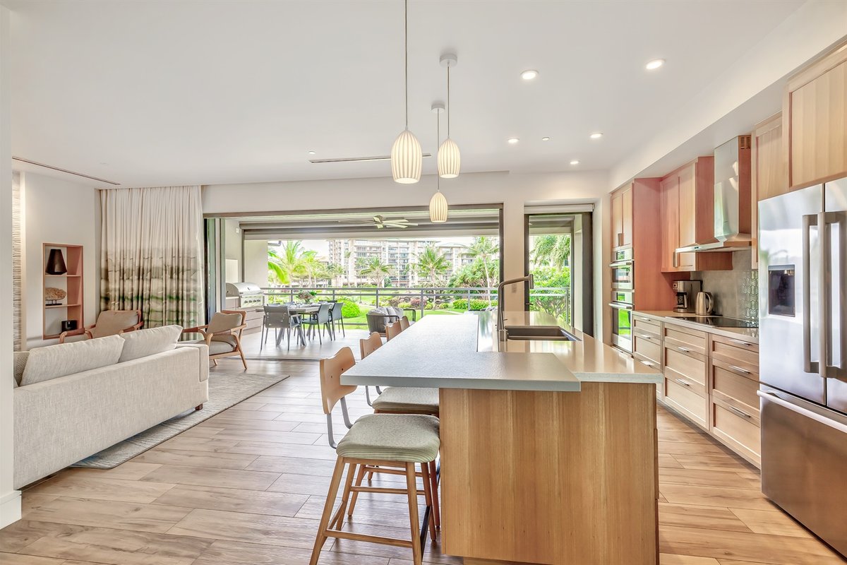 KLVR presents Honua Kai Resort, Luana Villas 13B&D