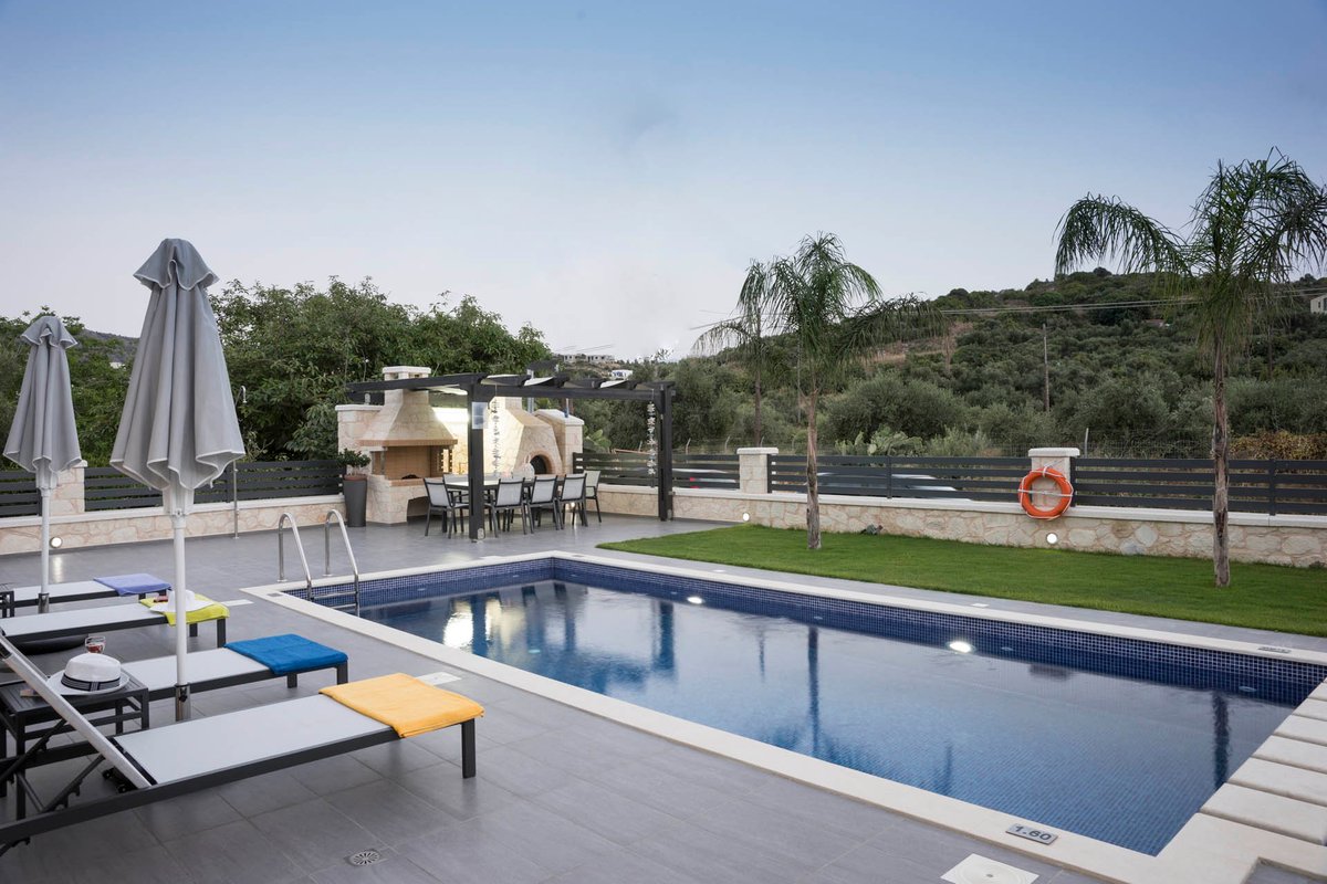 Villa Azalea | Luxury, private pool, 300m to sea