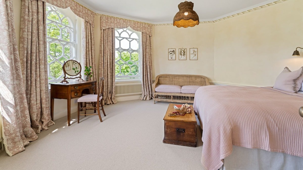 The Orangery – Frampton on Severn gallery image 4