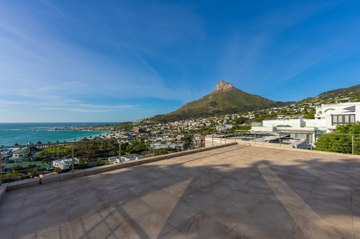 4 Bed Camps Bay Magnificent 180deg Views gallery image 3