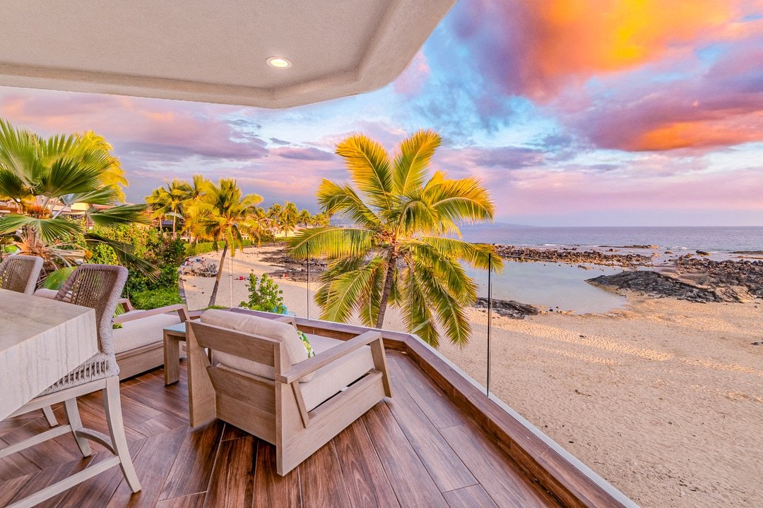 Luxury Beachfront Villa w/Paddleboards &Chef Acces gallery image 2