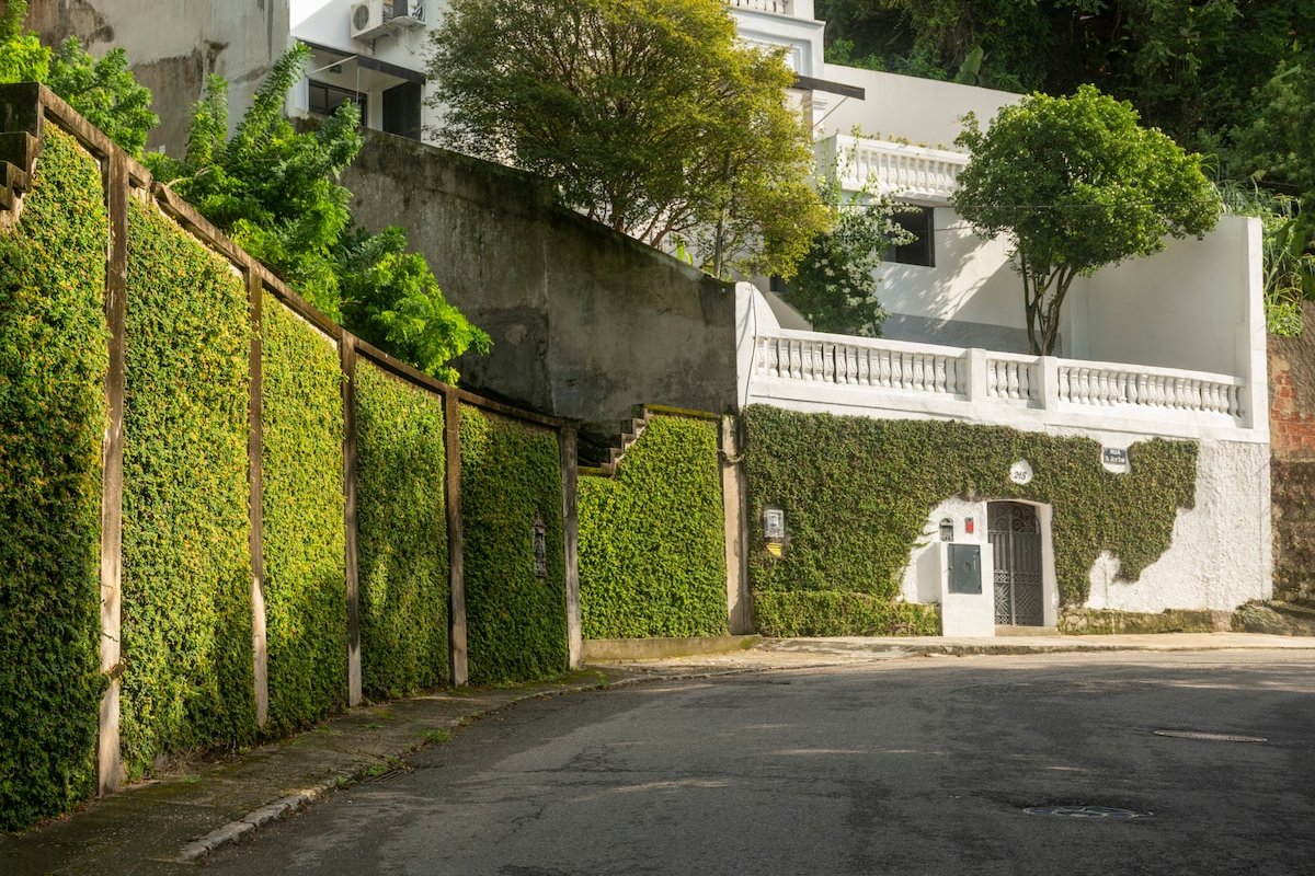 Casa charmosa com piscina e vista deslumbrante gallery image 2