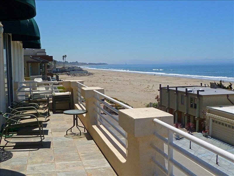 Panoramic Ocean Views – Across Street from Beach gallery image 5