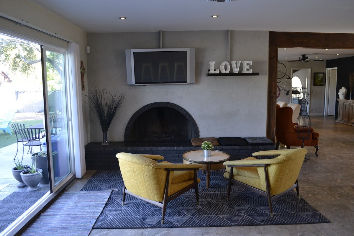 The “Beverly hills” of Las Vegas… gallery image 4