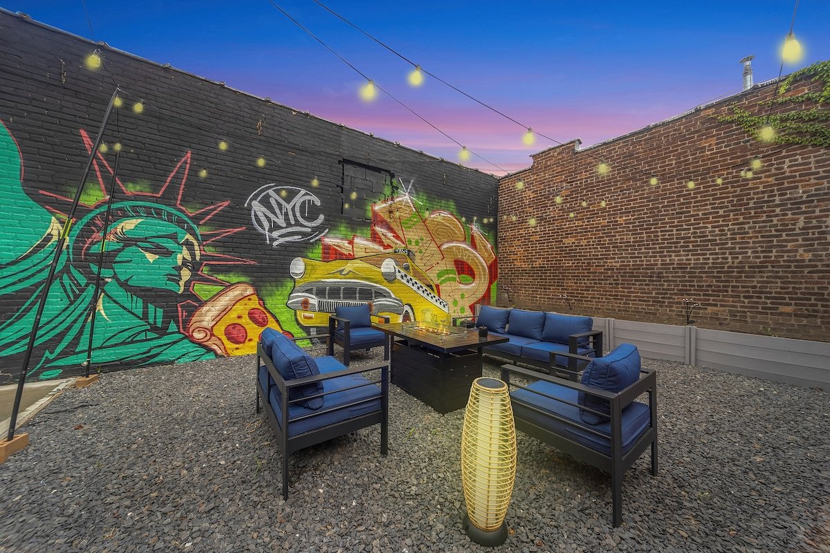 NEW |Mural, Yard +Gameroom |3BR 3BA in NYC gallery image 4