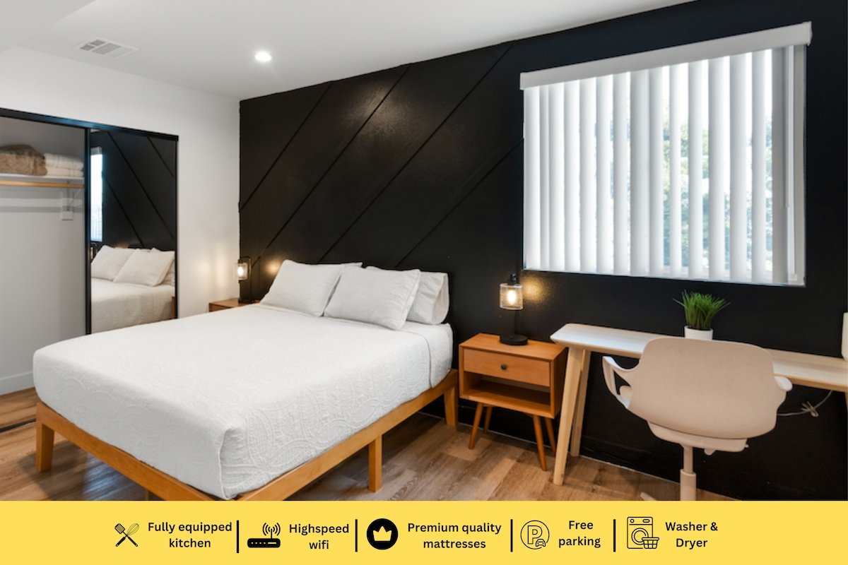 Stylish MidCity Home Near USC gallery image 2