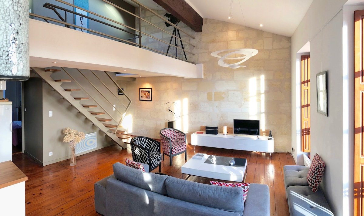 Lumineux Duplex 3ch au cœur historique de Bordeaux gallery image 3