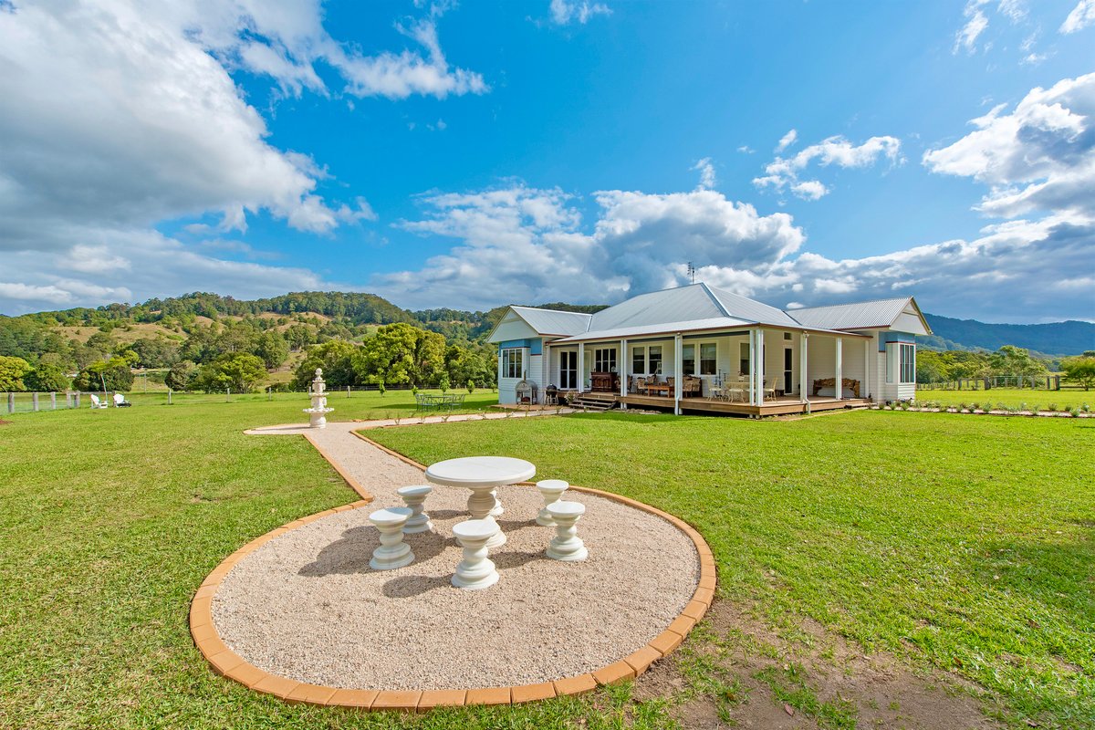 The Vale • Luxury Farmstay & Animal Sanctuary