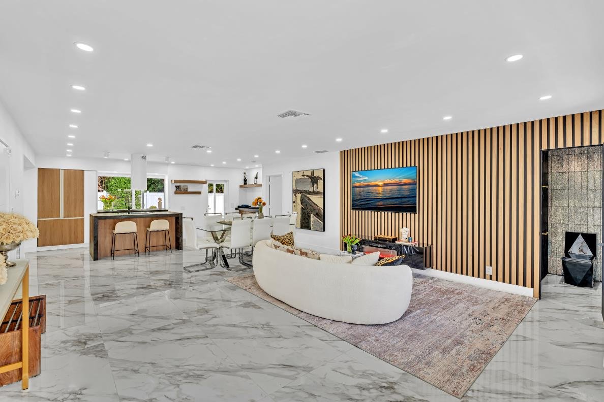 Heated Pool-BBQ-Tiki-Beach