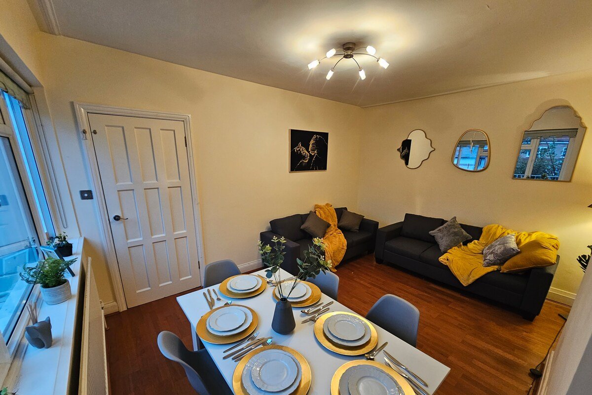 Golders Green Grand Getaway gallery image 3