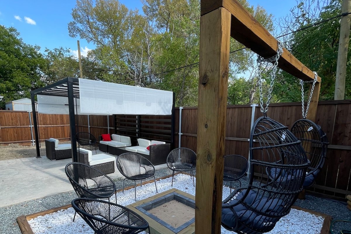 Dallas Luxury 4BR New Build Great For Large Groups gallery image 5