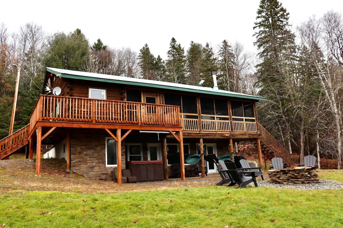 Black Rapids Retreat – 2 Lodges w/ hot tub & sauna gallery image 4