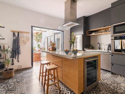 Best location in Condesa: AC, patio, great kitchen