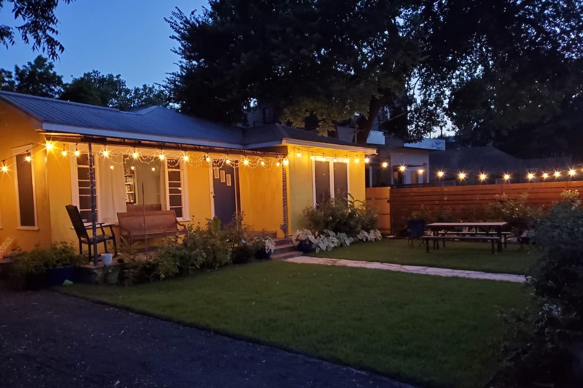 Ideal location w/ Heated Pool! gallery image 5