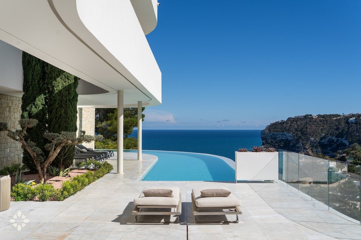 Villa Olimpia by Abahana Luxe