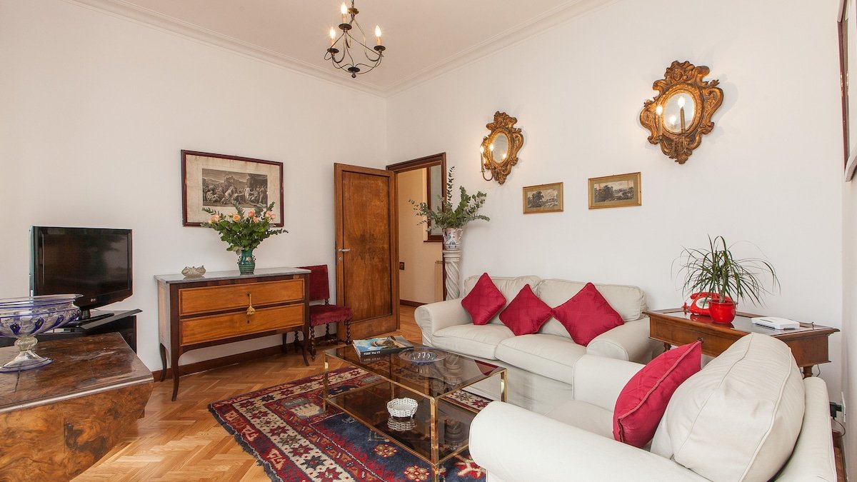 Rental In Rome – Amazing view of ancient Rome gallery image 4