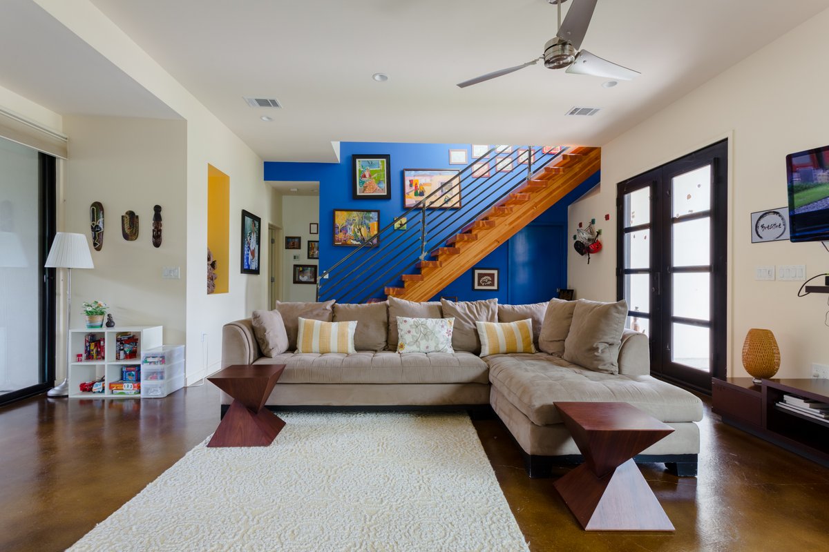 Urban Riverside Retreat Bungalow