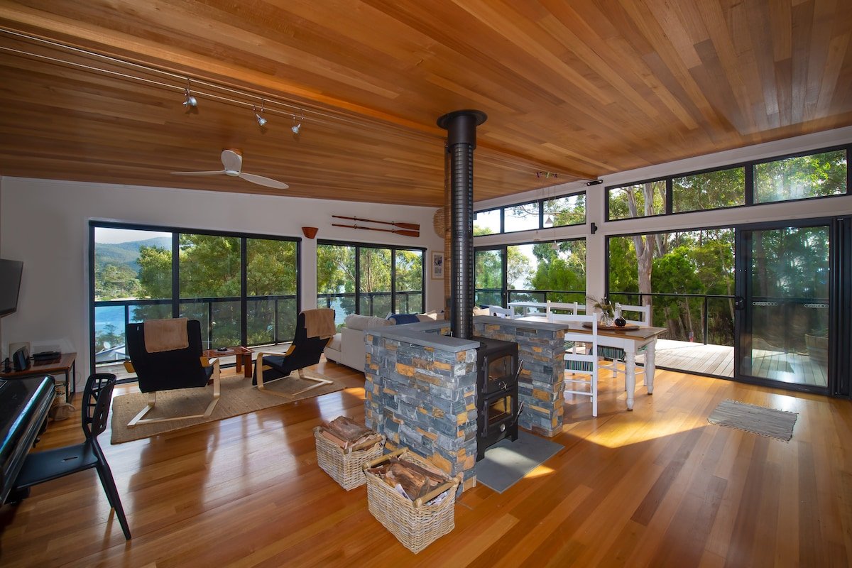 Adventure Bay Beach House, Bruny Island gallery image 4