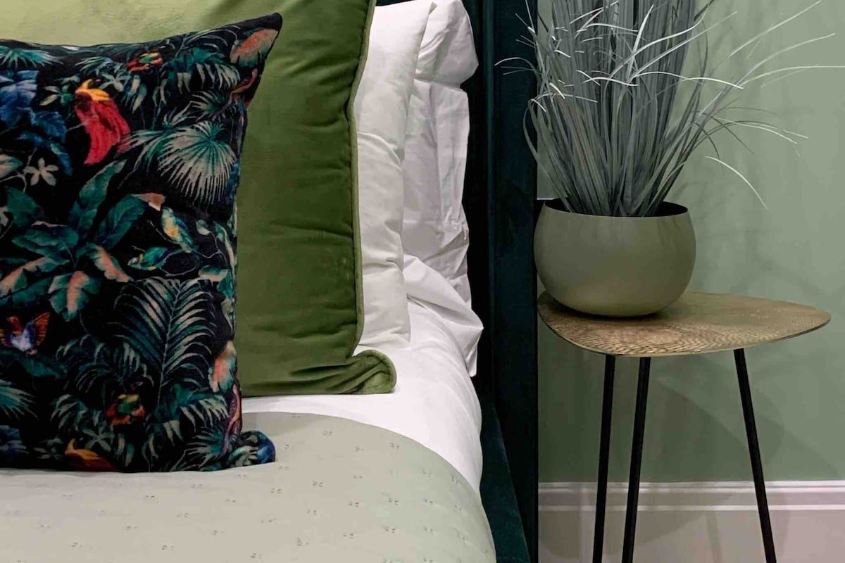 Chambers Residence | 4BR | Prime Location gallery image 4