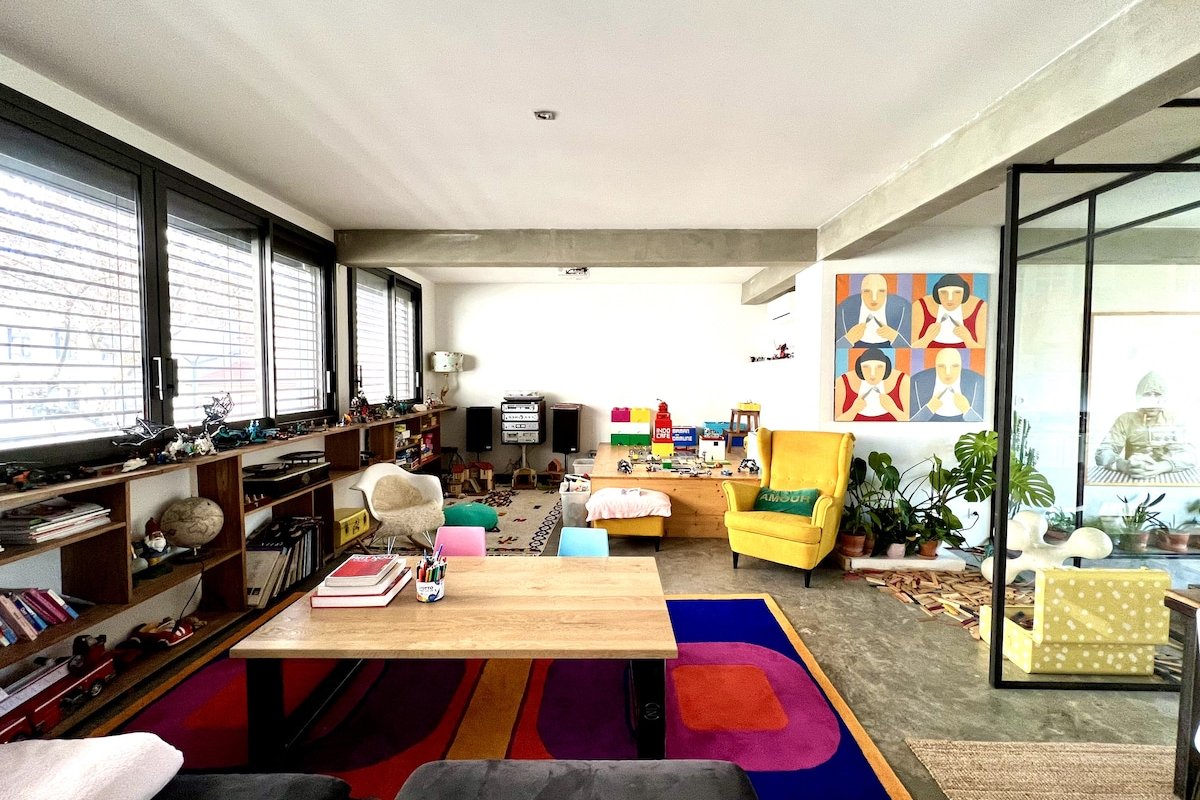 Loft contemporain avec terrasse gallery image 2