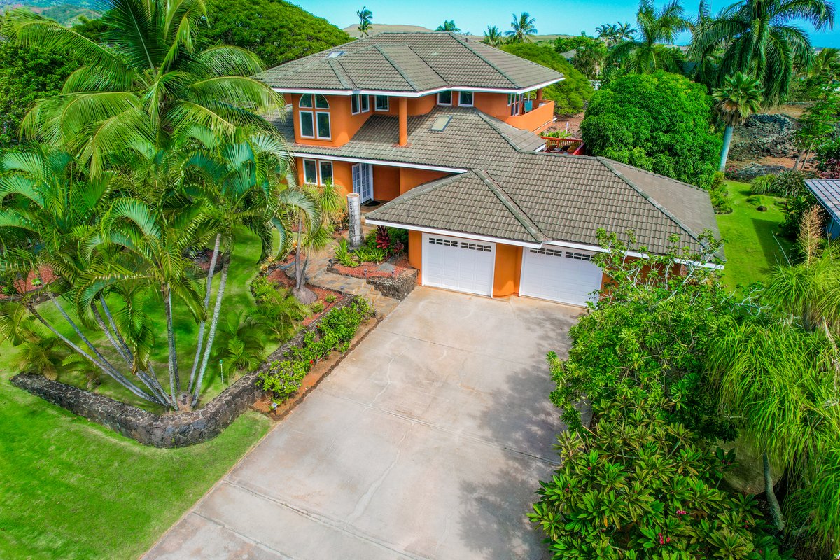 Casual elegant luxuryA/C SPA golf 1 mile to beach