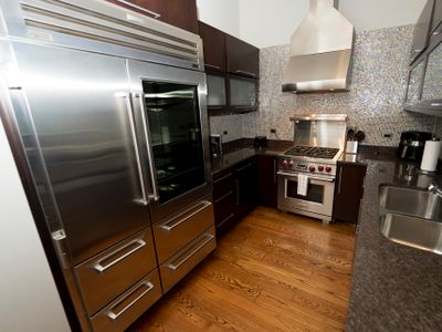 4 Bedroom with Pool Table steps from Wrigley