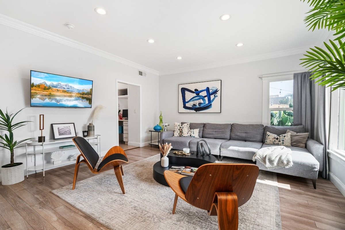 Gated Modern Duplex, in WEHO gallery image 3