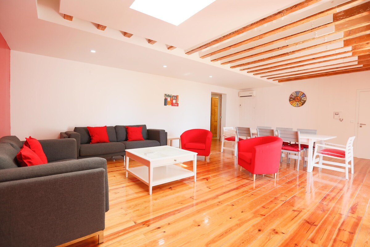 CITY CENTER SEAVIEW APARTMENT gallery image 5