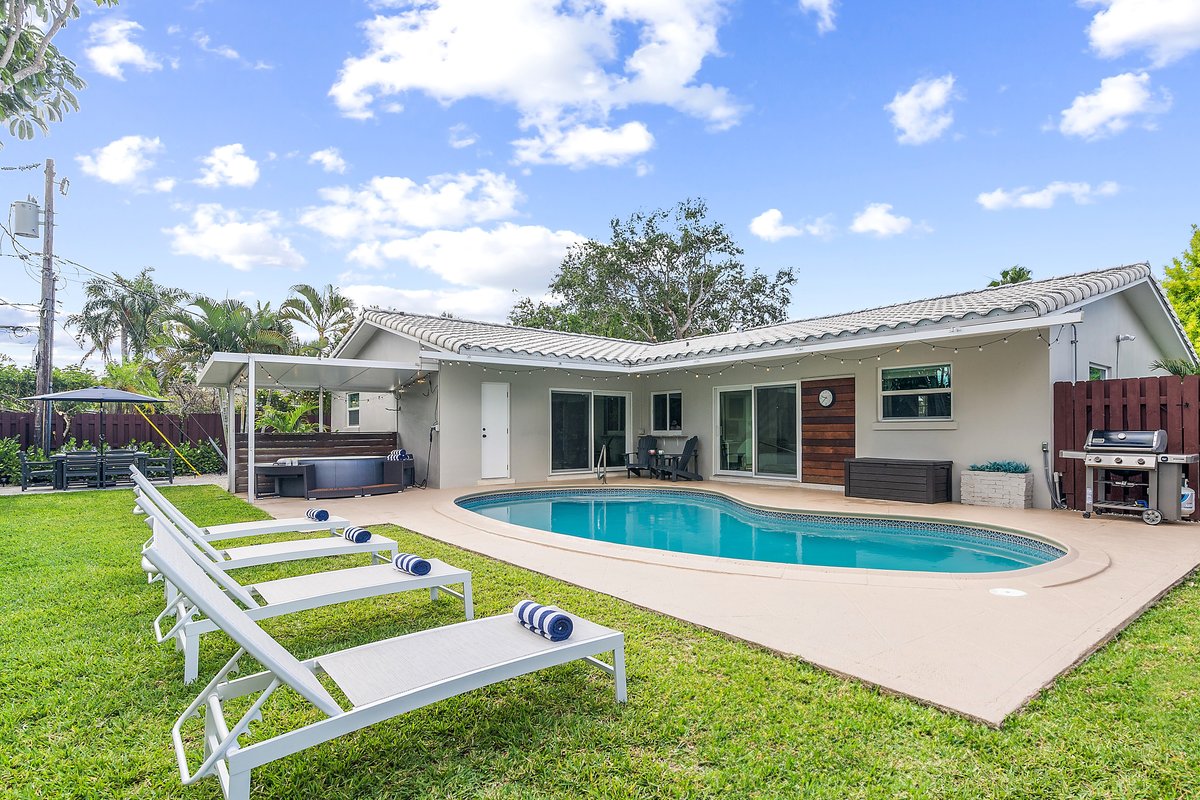 Kid Amenities| Heated Salt Pool+Spa| Near Beach