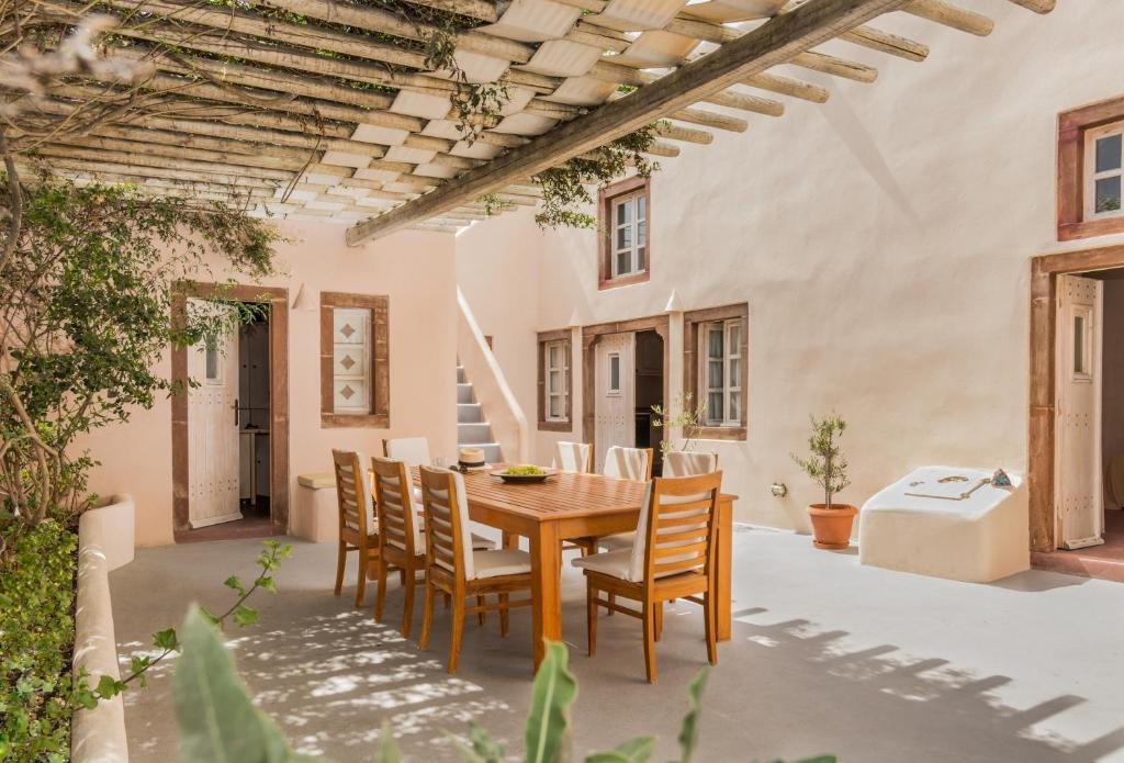 Kisiris Canava 4-Bedroom Villa gallery image 3