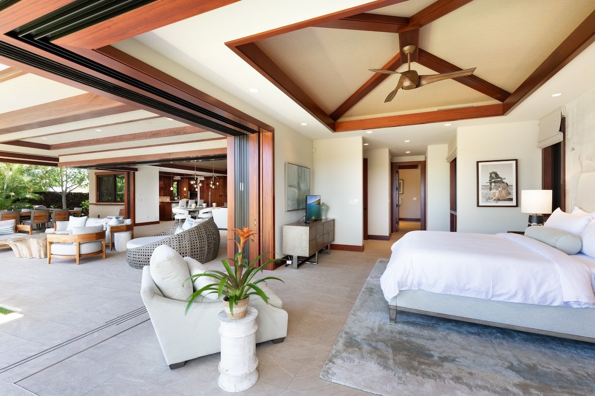 Kulanakauhale 11 – Elegant & Modern | Onsite Staff gallery image 3