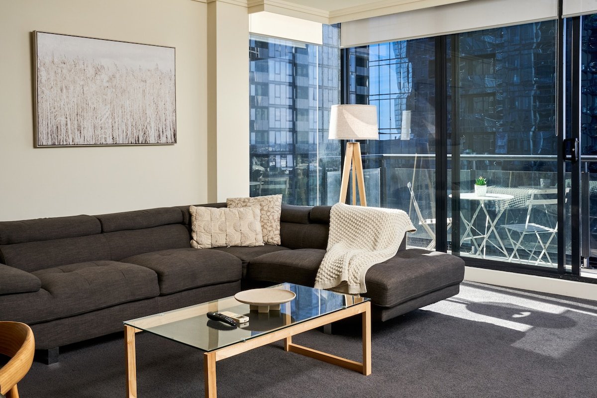 Exclusive Stays – The Sentinel (4a) gallery image 3