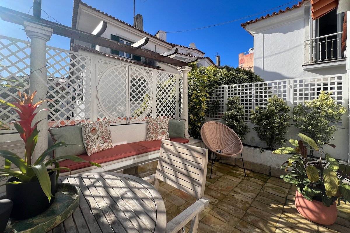 Charming family house in the heart of Cascais gallery image 4