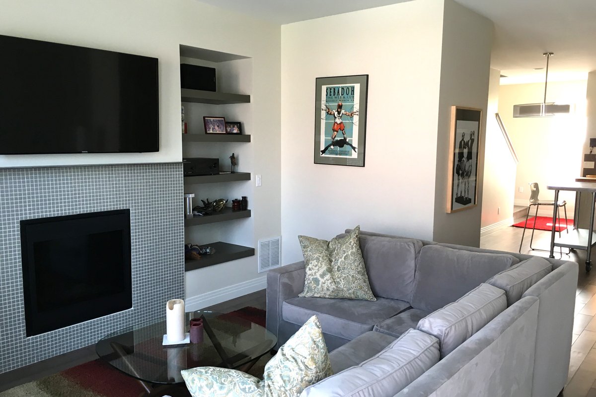 New 4 Level Townhome Close to Downtown