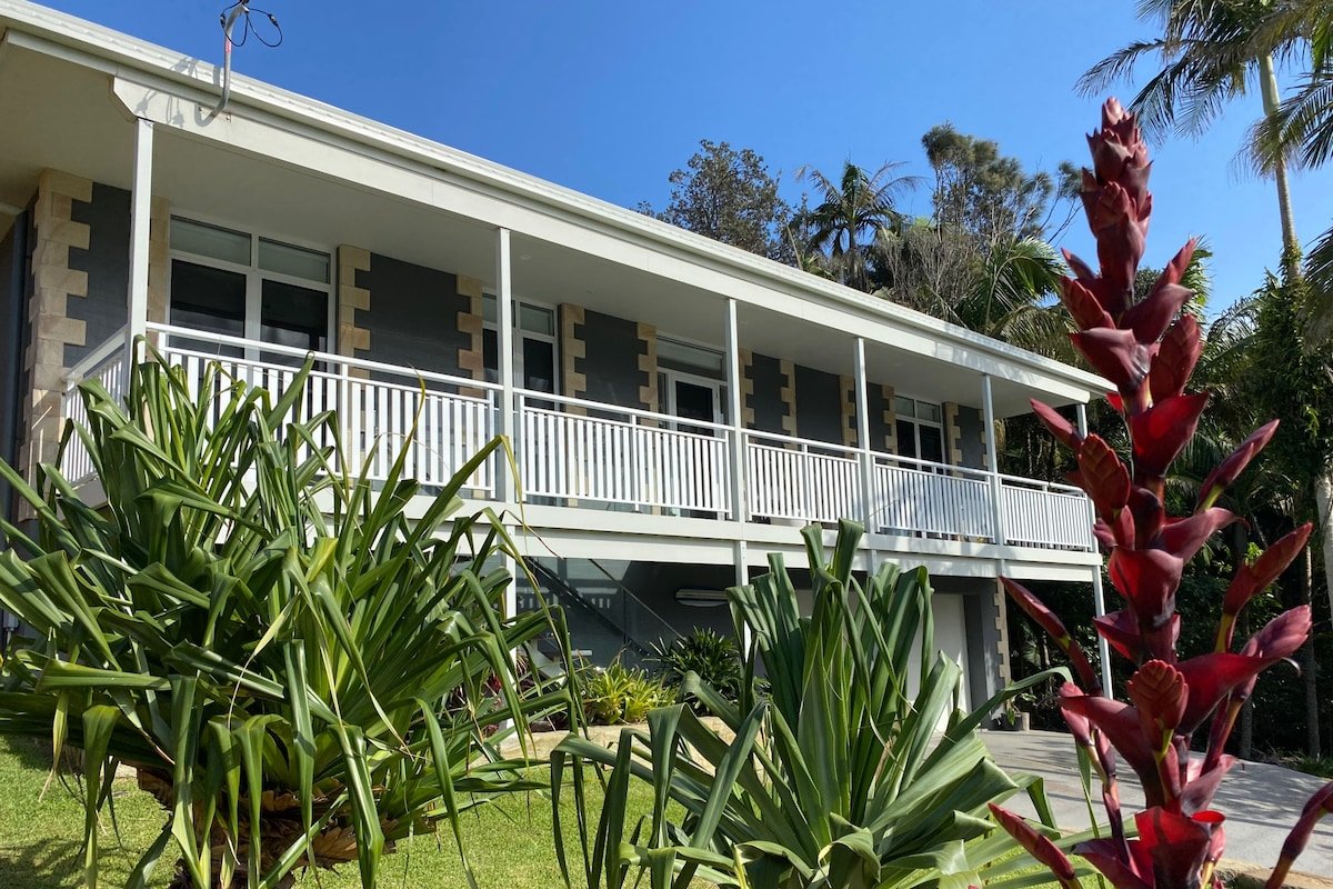 Sea Palms Beach House with pool gallery image 4