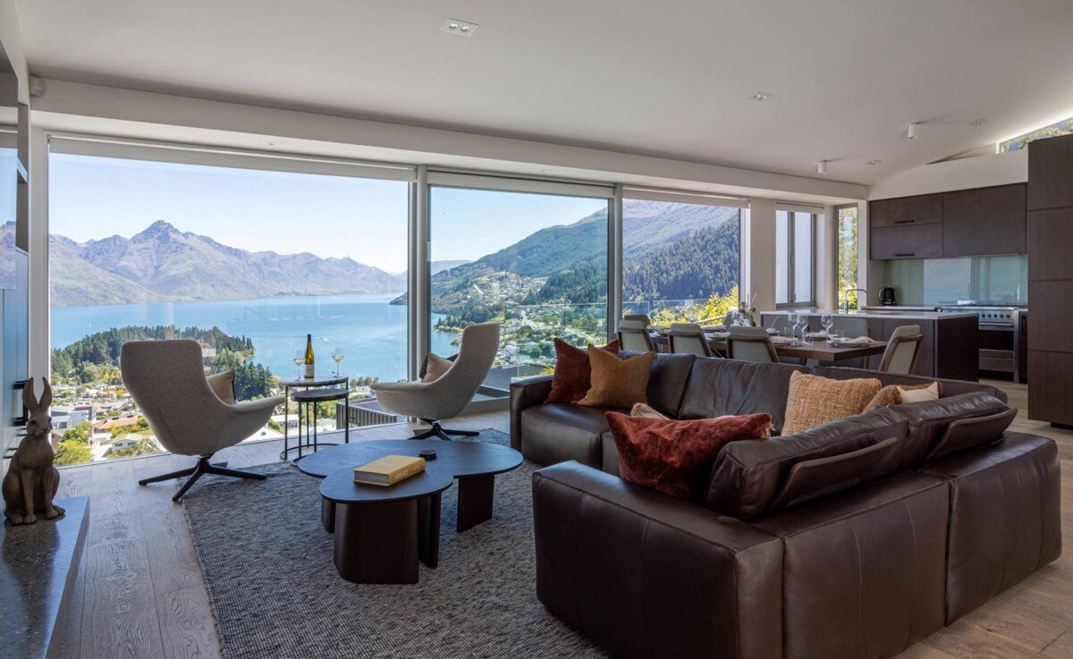 Atanga | Showstopper Views | Grand Circle Position gallery image 4