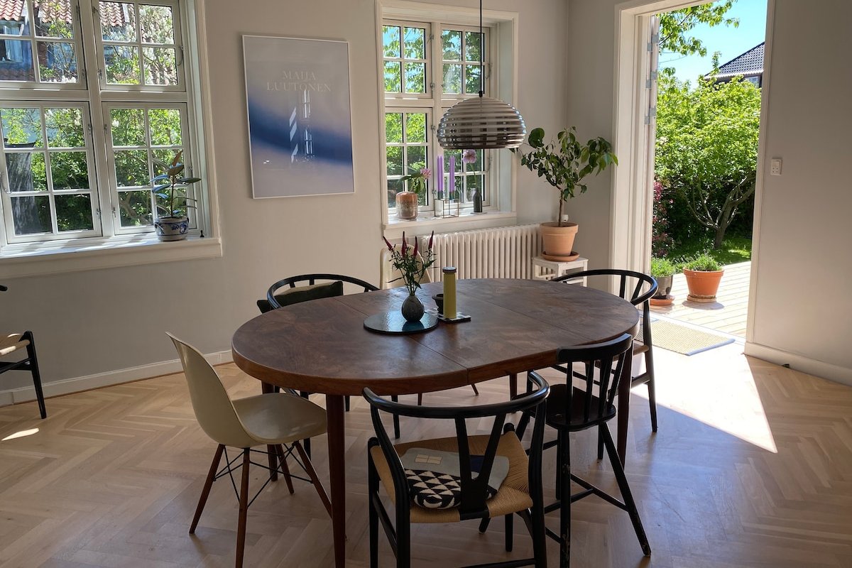 Spacious and cosy family villa close to everything gallery image 3