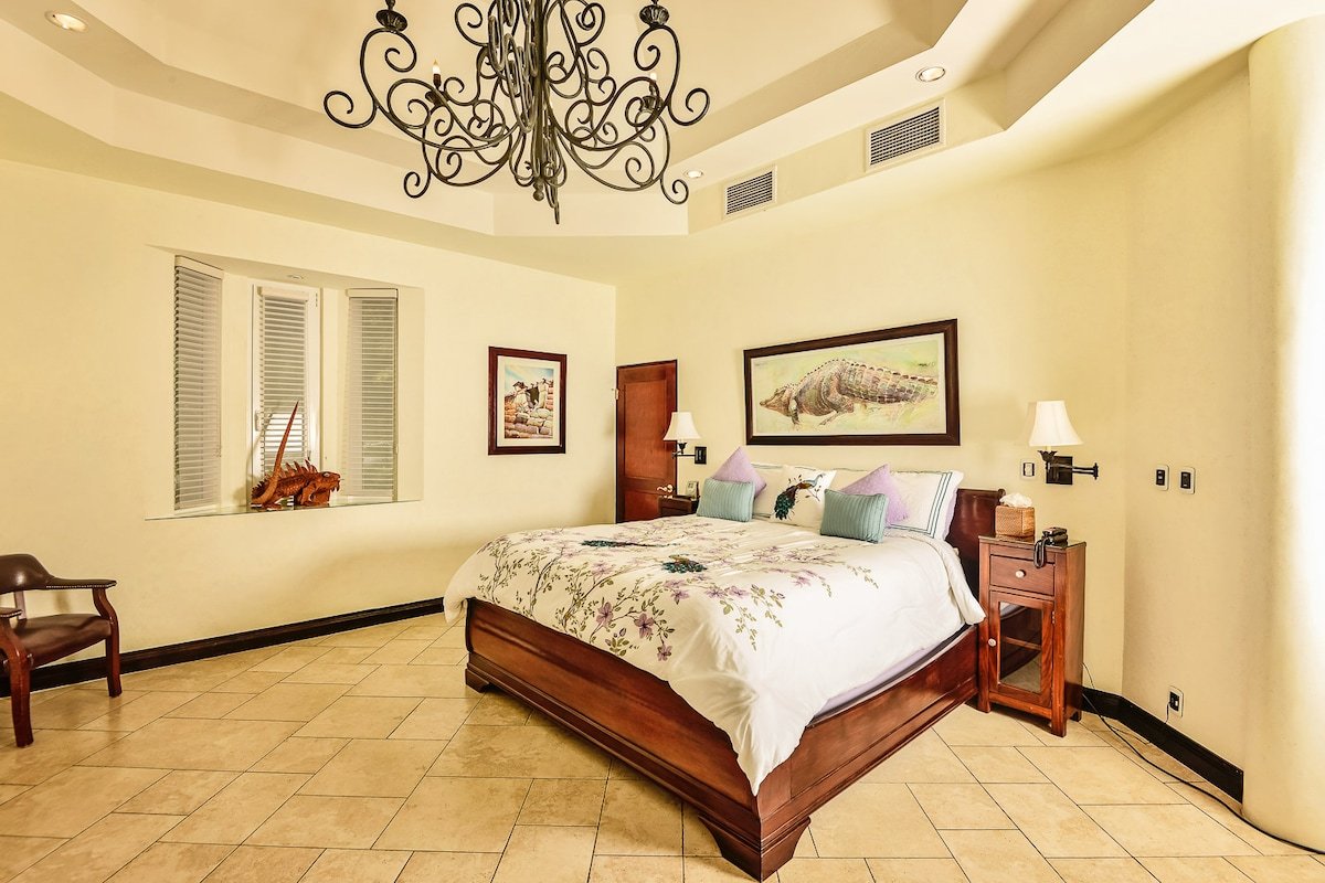 Harmon Estate gallery image 5