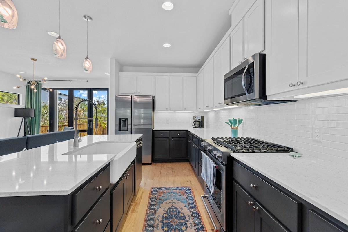 In The Middle Of It All gallery image 4