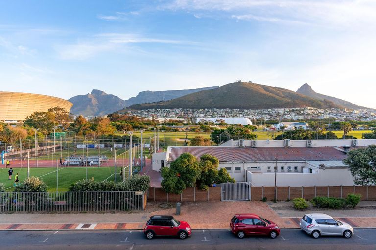 Emerald Horizon Mouille Point - Views & Location