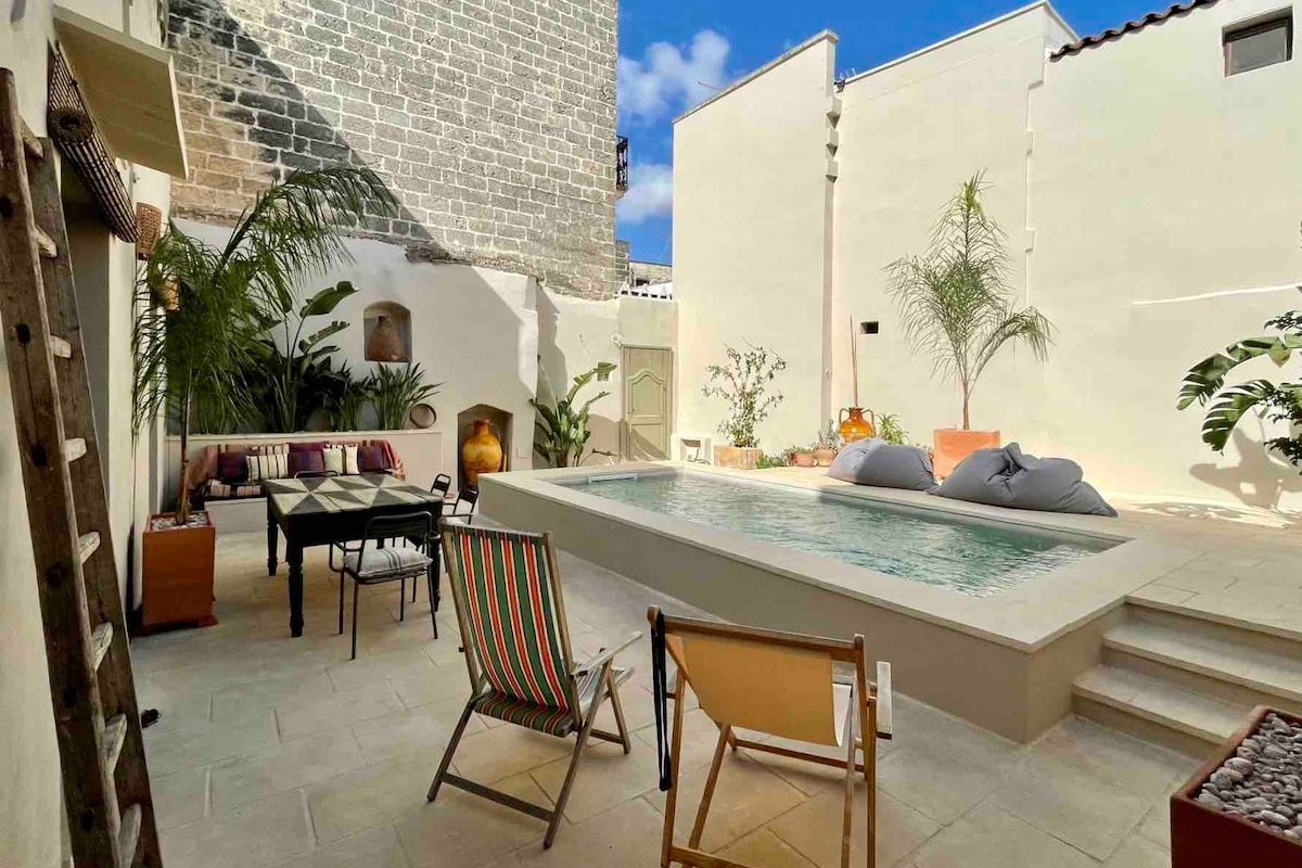 Corte Zuccaro, private pool, and courtyard gallery image 5